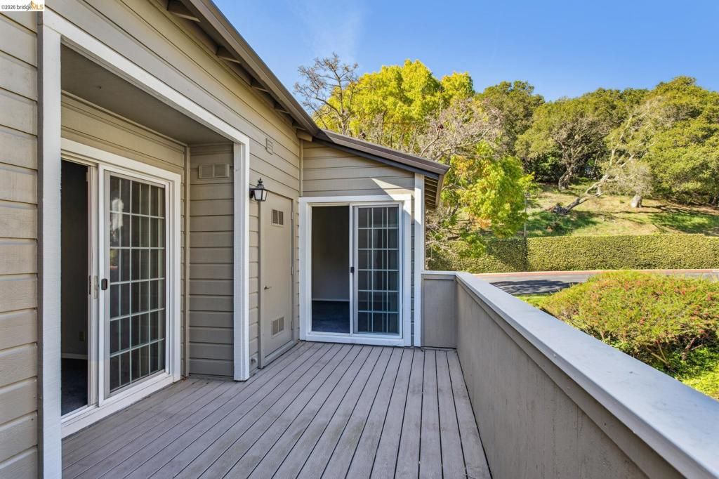 Image 45 of property listing at 600 Canyon Oaks Drive F, Oakland, CA 94605