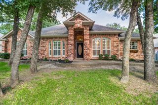 3624 Chateaux Lane, Hurst, TX 76054