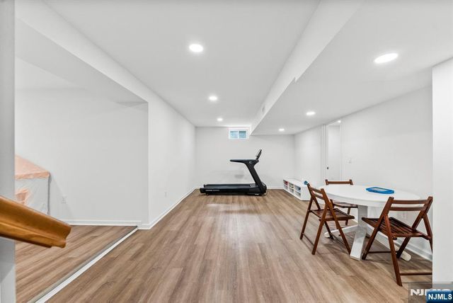 8 Ashland Street, Caldwell, NJ 07006