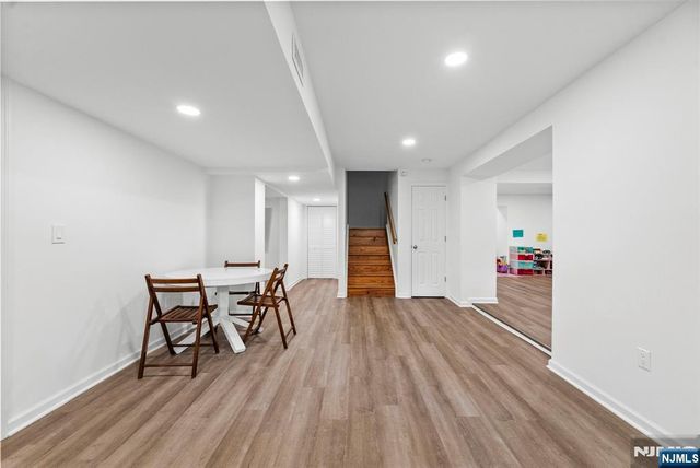 8 Ashland Street, Caldwell, NJ 07006