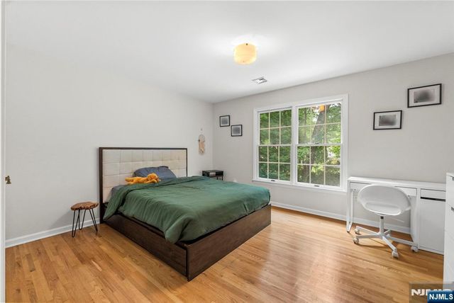 8 Ashland Street, Caldwell, NJ 07006
