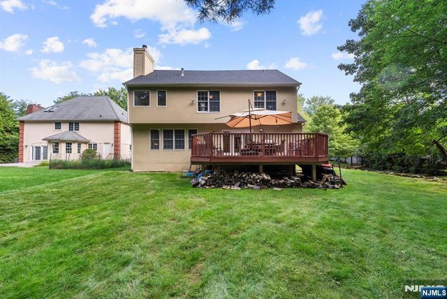 8 Ashland Street, Caldwell, NJ 07006
