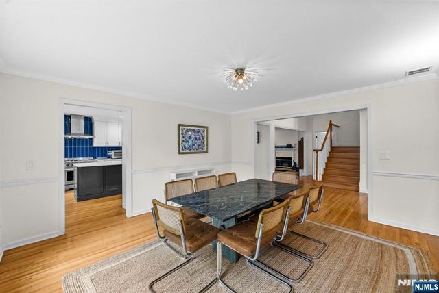 8 Ashland Street, Caldwell, NJ 07006