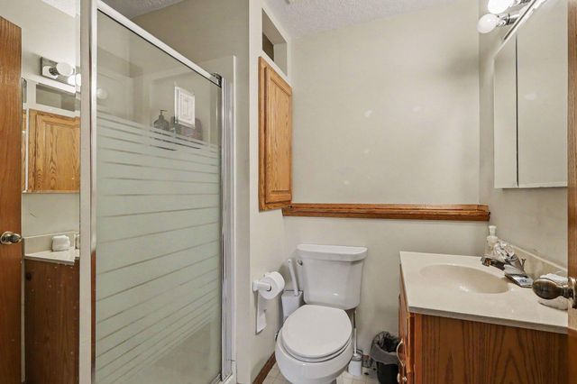 1207 Dakota Street S, Shakopee, MN 55379