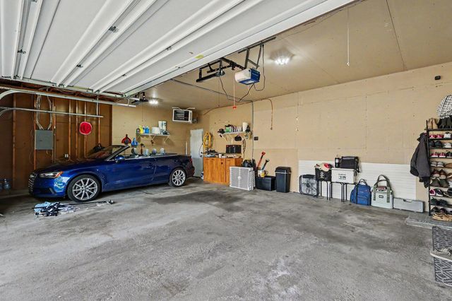 1207 Dakota Street S, Shakopee, MN 55379
