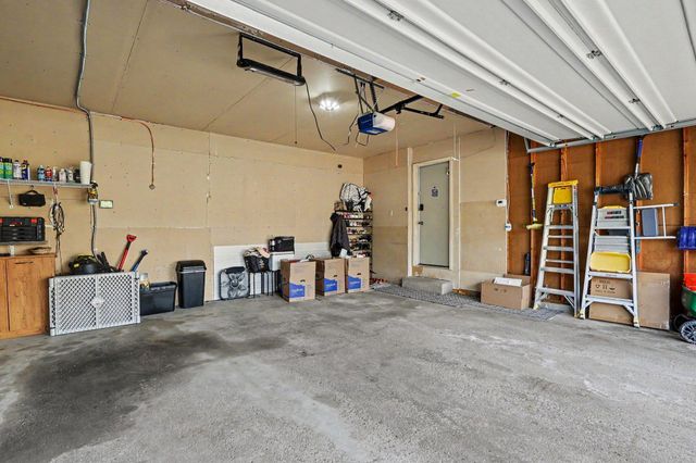 1207 Dakota Street S, Shakopee, MN 55379