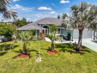 2720 SE Kern Road, Port St Lucie, FL 34984
