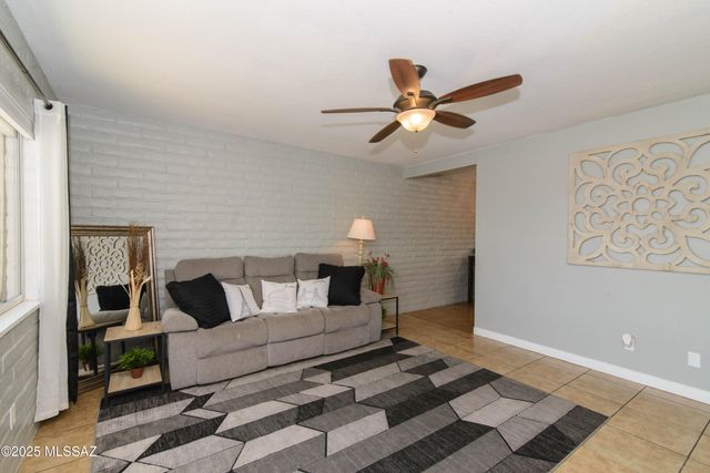 6759 E Hawk Drive, Tucson, AZ 85730