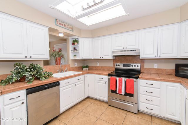 6759 E Hawk Drive, Tucson, AZ 85730