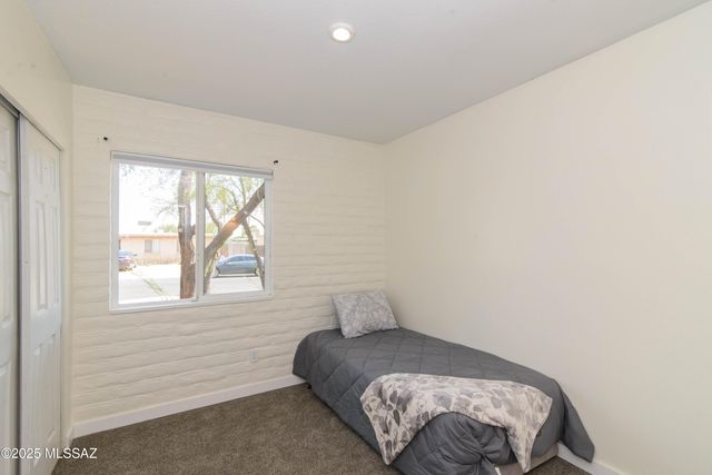 6759 E Hawk Drive, Tucson, AZ 85730