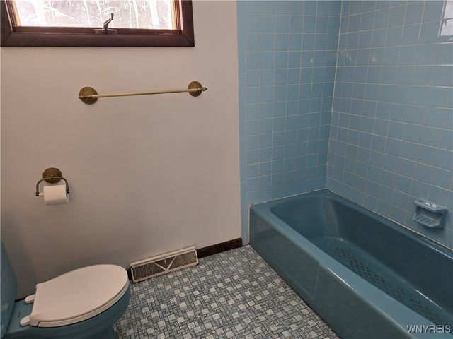 120 Autumnvale, Lockport City, NY 14094