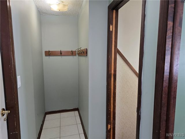 120 Autumnvale, Lockport City, NY 14094