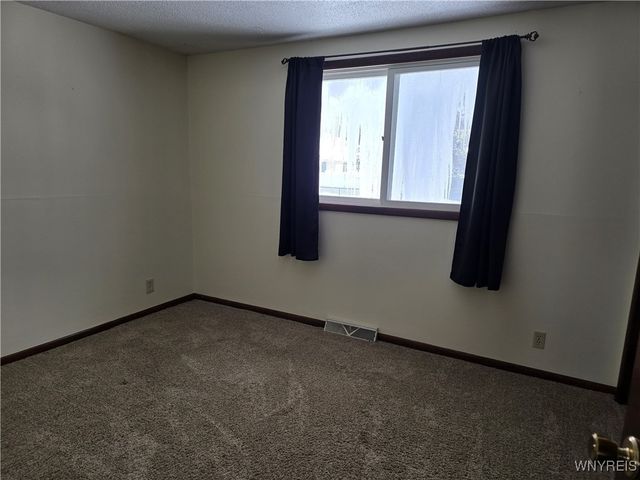 120 Autumnvale, Lockport City, NY 14094