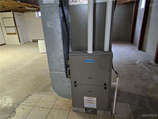 120 Autumnvale, Lockport City, NY 14094