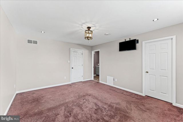 113 MIDLAND DR, Oxford, PA 19363