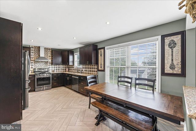 113 MIDLAND DR, Oxford, PA 19363