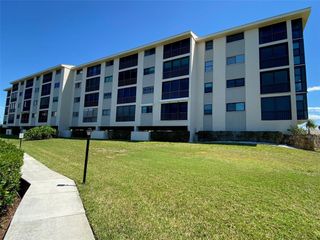 8251 BRENT STREET 927, Port Richey, FL 34668