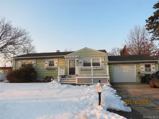 771 Peconic Avenue, West Babylon, NY 11704