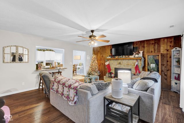 3427 N East Street, Columbus, IN 47203