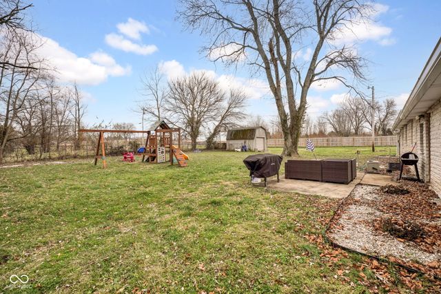 3427 N East Street, Columbus, IN 47203