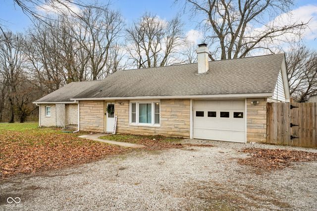 3427 N East Street, Columbus, IN 47203