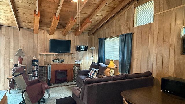 277 Camp Attrahunt Road, Monticello, KY 42633