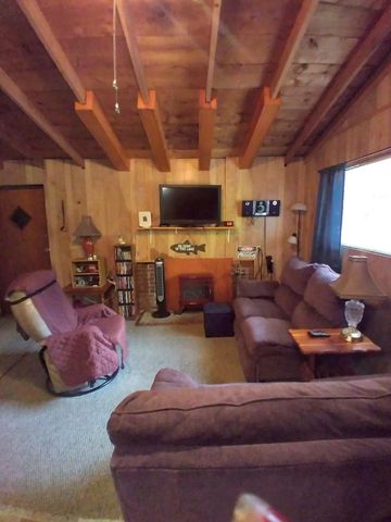277 Camp Attrahunt Road, Monticello, KY 42633