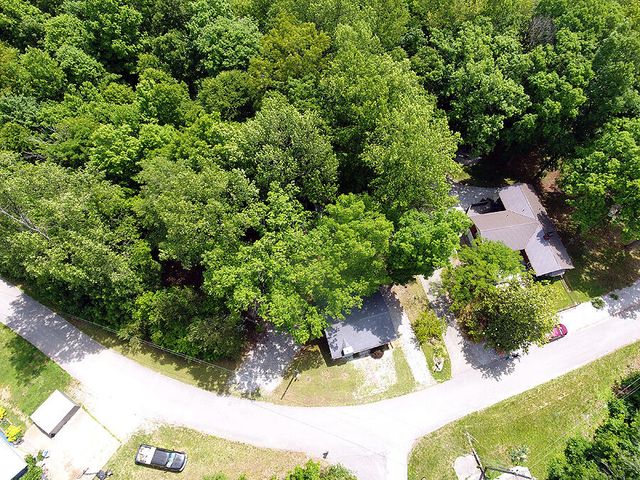 277 Camp Attrahunt Road, Monticello, KY 42633