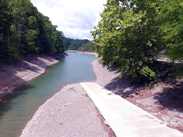 277 Camp Attrahunt Road, Monticello, KY 42633