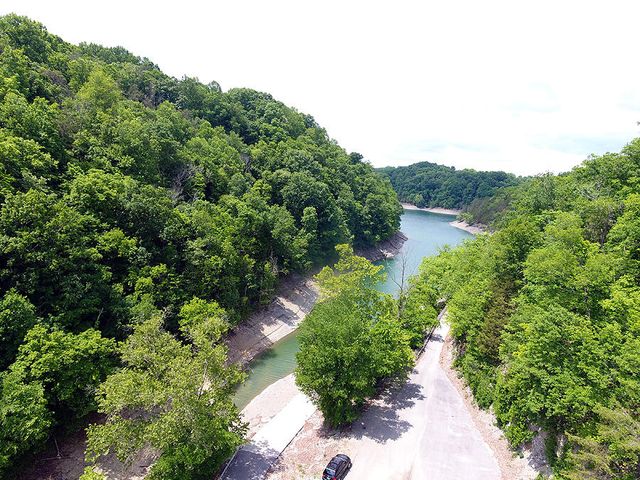 277 Camp Attrahunt Road, Monticello, KY 42633