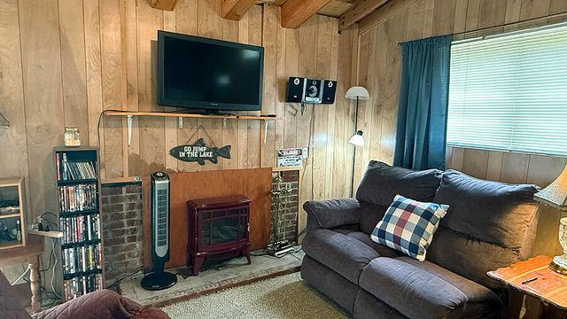 277 Camp Attrahunt Road, Monticello, KY 42633