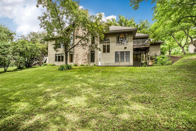2721 Park Drive, Saint Cloud, MN 56303