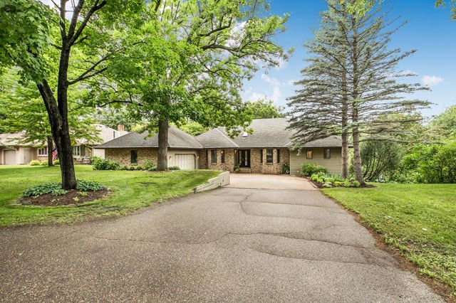 2721 Park Drive, Saint Cloud, MN 56303