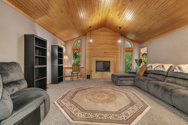 2721 Park Drive, Saint Cloud, MN 56303