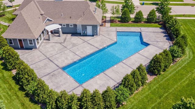 4985 Sunflower Place, Woodbury, MN 55129