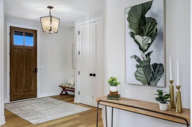 4985 Sunflower Place, Woodbury, MN 55129