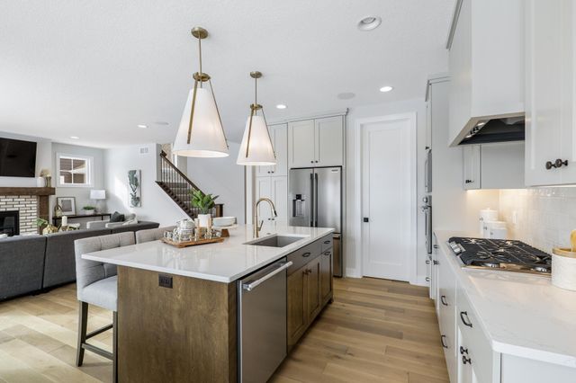 4985 Sunflower Place, Woodbury, MN 55129