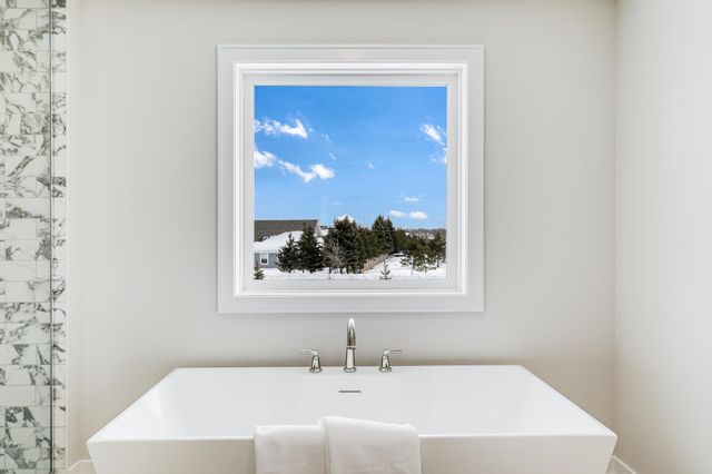 4985 Sunflower Place, Woodbury, MN 55129