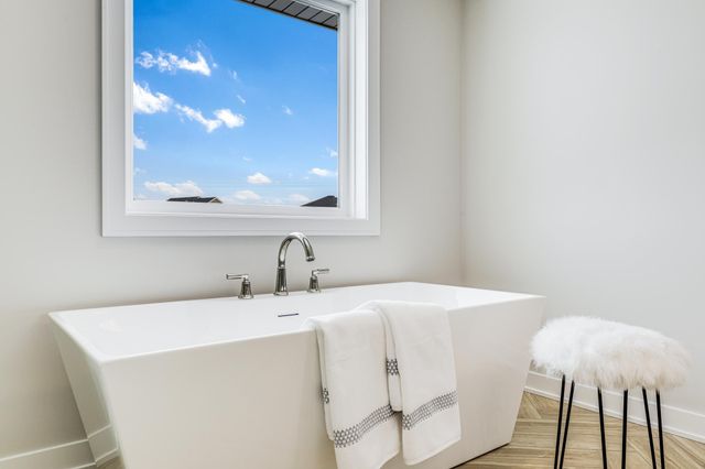 4985 Sunflower Place, Woodbury, MN 55129