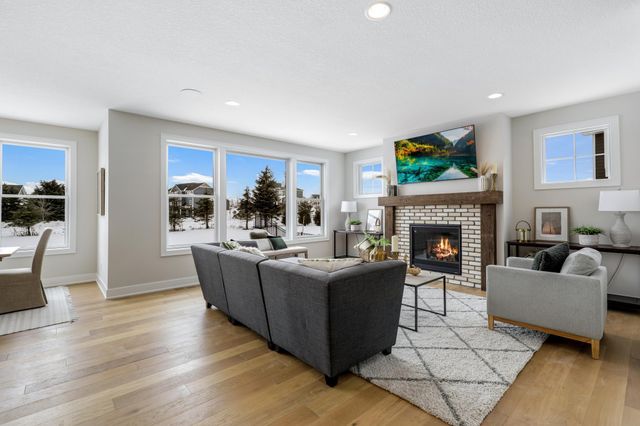 4985 Sunflower Place, Woodbury, MN 55129