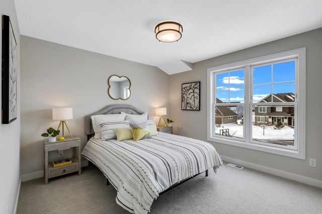 4985 Sunflower Place, Woodbury, MN 55129