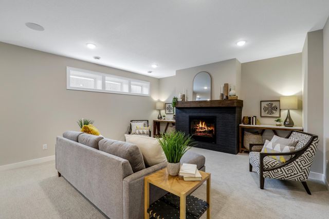 4985 Sunflower Place, Woodbury, MN 55129