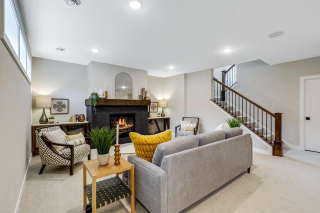 4985 Sunflower Place, Woodbury, MN 55129