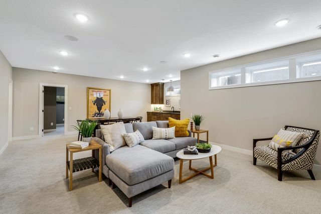 4985 Sunflower Place, Woodbury, MN 55129