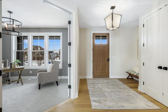 4985 Sunflower Place, Woodbury, MN 55129