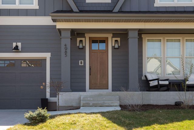 4985 Sunflower Place, Woodbury, MN 55129