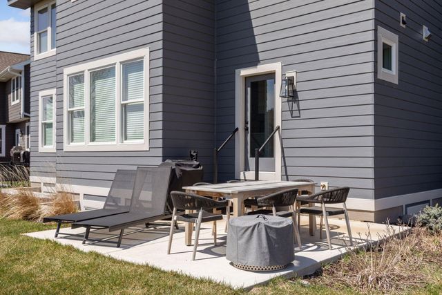 4985 Sunflower Place, Woodbury, MN 55129