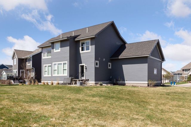 4985 Sunflower Place, Woodbury, MN 55129