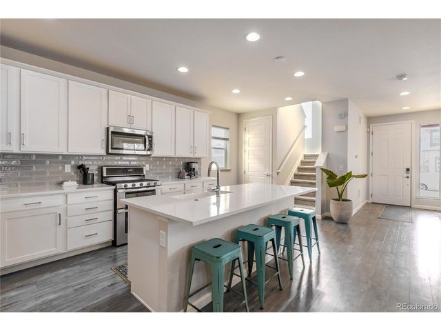 8335 Big Thompson St, Littleton, CO 80125