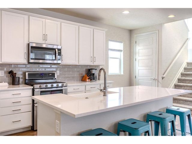 8335 Big Thompson St, Littleton, CO 80125